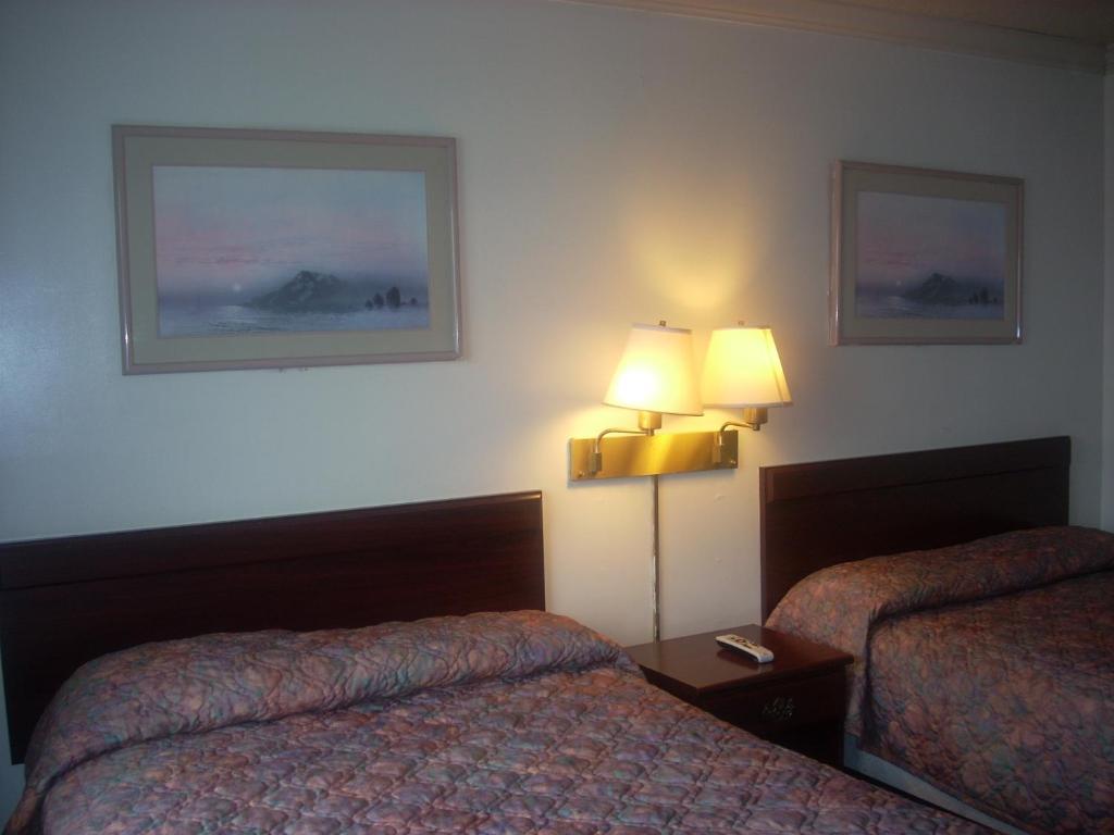 Economy Inn Seaside Exterior photo